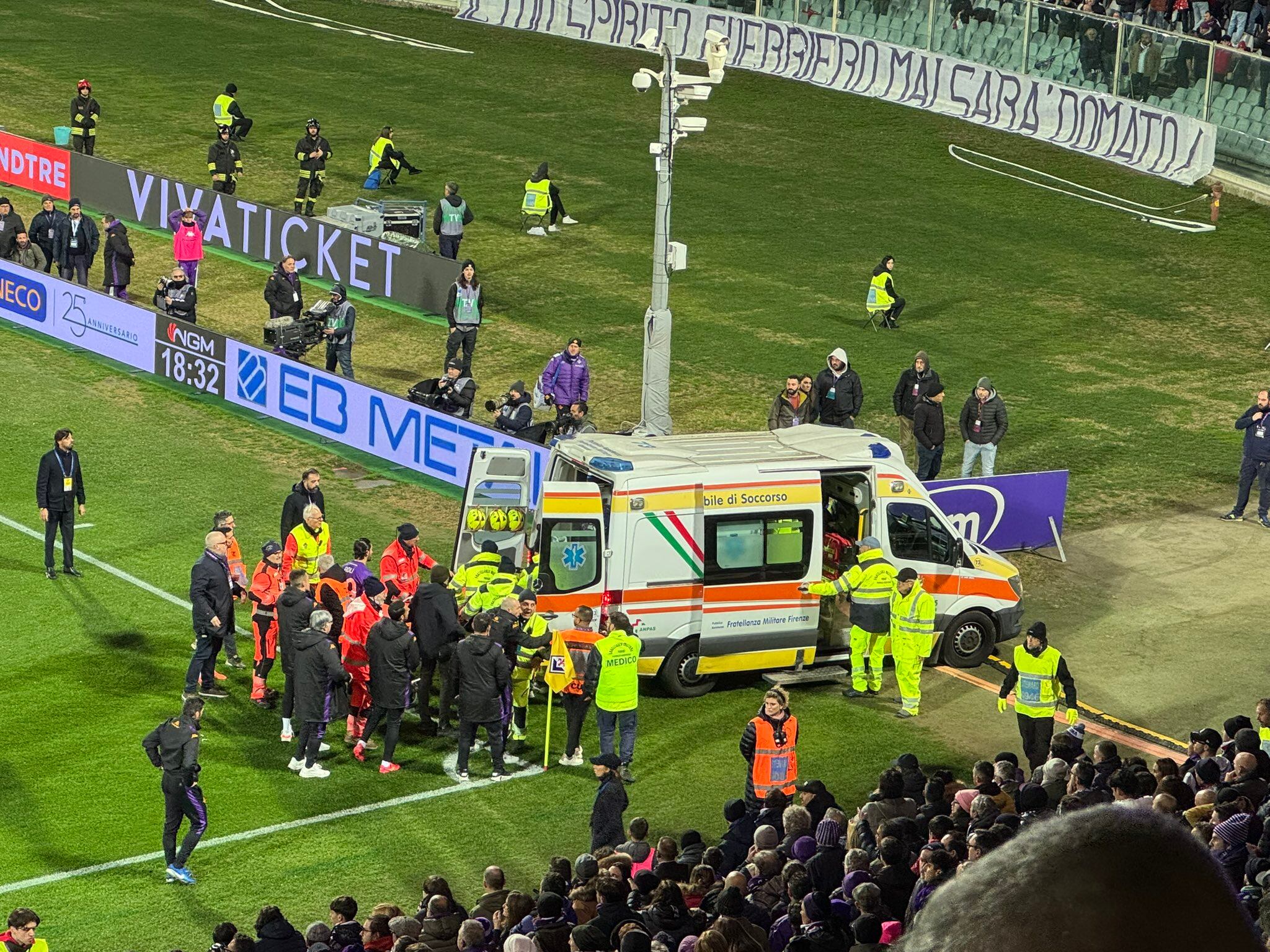 Bove fue trasladado rápidamente en una ambulancia. (Foto: Agencias)